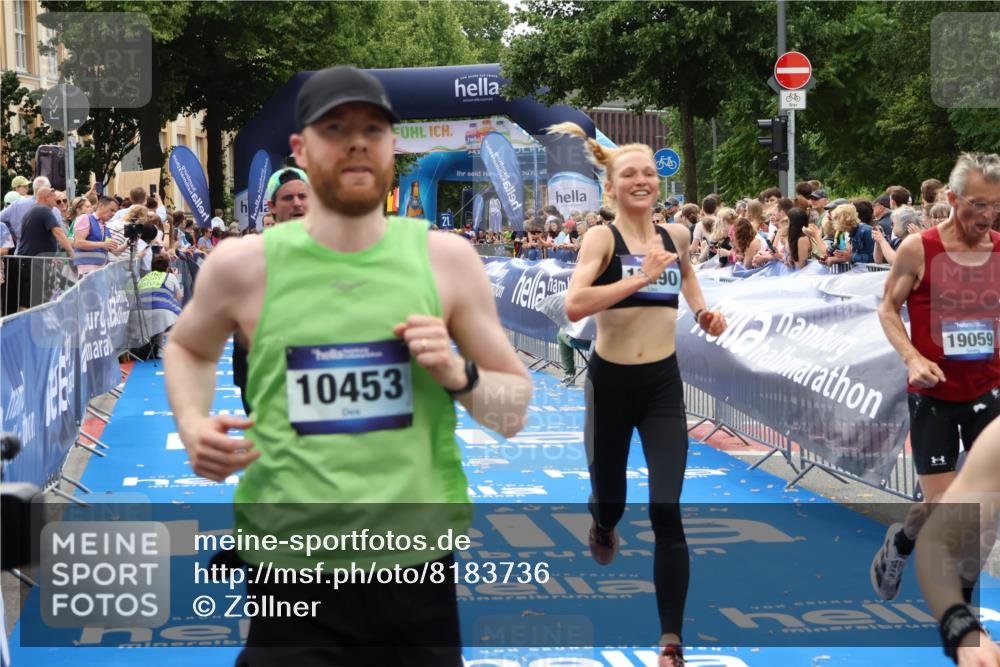 29.06.2025 - hella hamburg halbmarathon Zöllner http://msf.ph/oto/8183736 29.06.2025 10:33:02 Ziel 4463, 11169, 12290, 18679, 19059 meine-sportfotos.de
