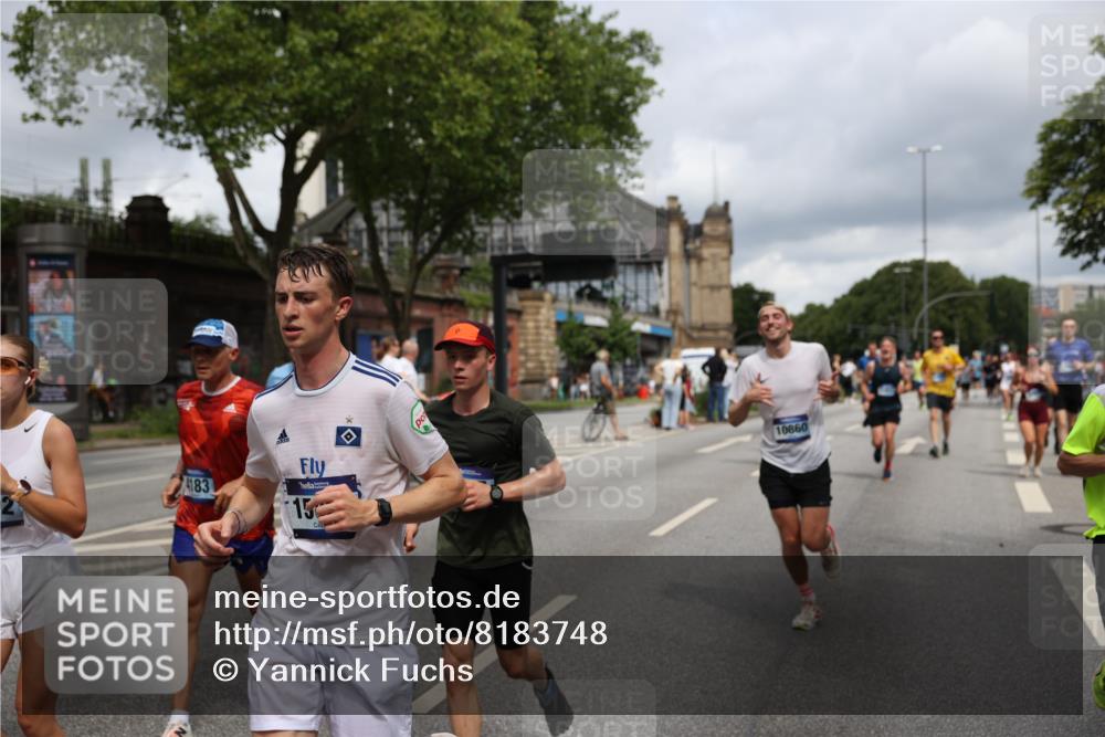 29.06.2025 - hella hamburg halbmarathon Yannick Fuchs http://msf.ph/oto/8183748 29.06.2025 10:43:25 20KM 1094, 1342, 1381, 1452, 1476, 2013, 2504, 2592, 2596, 2706, 2889, 2937, 3060, 4017, 4183, 4185, 4847, 4890, 5460, 5705, 6158, 7067, 7297, 8112, 8302, 8821, 9038, 9126, 9213, 9463, 9619, 9649, 9661, 9695, 10053, 10184, 10859, 10860, 11340, 11519, 11579, 11679, 11779, 11977, 12094, 12421, 12533, 12670, 13233, 13269, 13688, 14526, 15384, 15422, 15523, 15857, 15894, 16114, 16369, 16592, 16627, 16731, 17173, 17632, 18842, 18873, 18887 meine-sportfotos.de