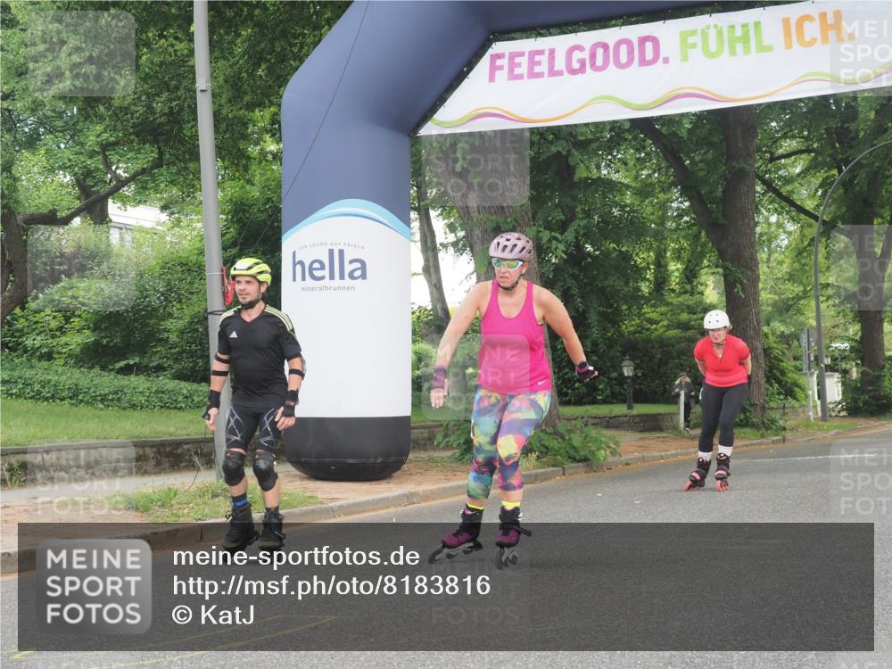 29.06.2025 - hella hamburg halbmarathon KatJ http://msf.ph/oto/8183816 29.06.2025 09:24:16 Zwischen KM18-KM19  meine-sportfotos.de