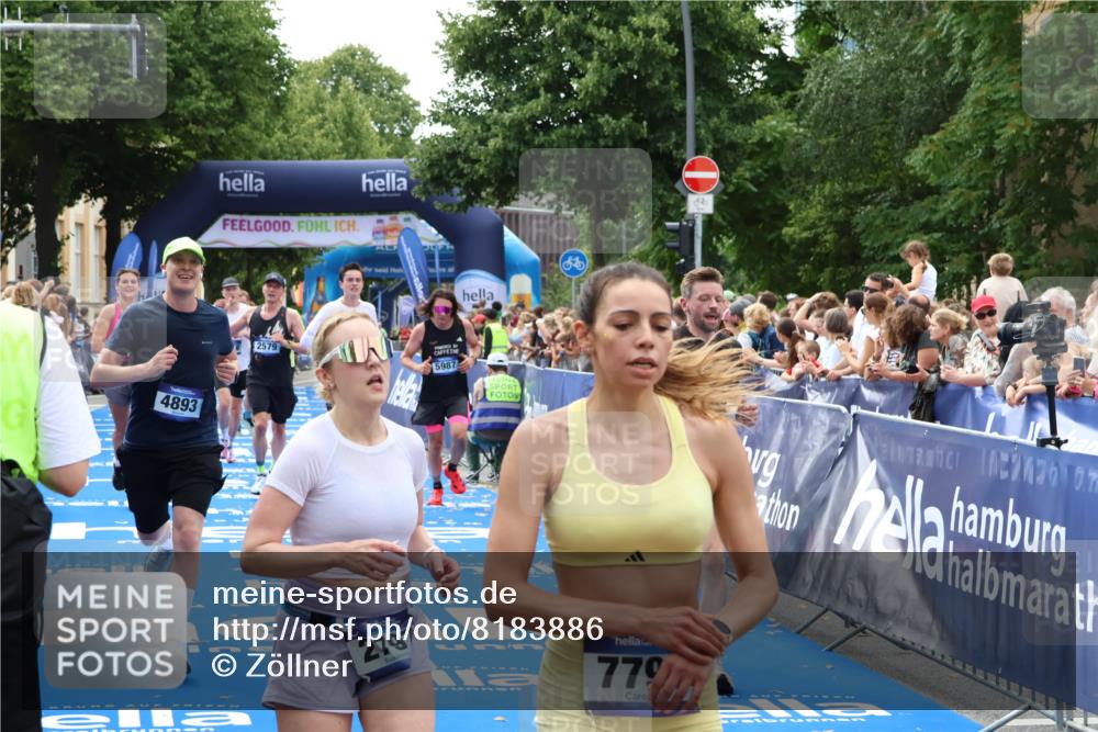 29.06.2025 - hella hamburg halbmarathon Zöllner http://msf.ph/oto/8183886 29.06.2025 10:41:35 Ziel 2579, 2797, 3204, 4893, 5987, 7796, 8358, 9885, 10894, 12588, 13457, 14275, 16084, 17159, 17882, 18442, 18491 meine-sportfotos.de