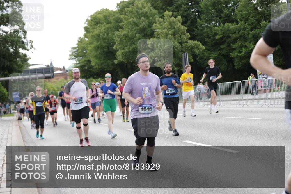29.06.2025 - hella hamburg halbmarathon Jannik Wohlers http://msf.ph/oto/8183929 29.06.2025 10:23:21 Lombardsbrücke 1304, 1545, 2125, 2489, 4122, 4391, 4646, 4990, 5055, 5160, 5358, 5406, 6747, 8031, 8149, 8181, 8676, 9603, 9715, 10649, 11044, 11300, 11454, 11793, 13149, 14521, 15739, 15853, 16251, 16331, 17199, 17385, 17513, 18091, 18314, 18745, 18865, 18998, 19017 meine-sportfotos.de