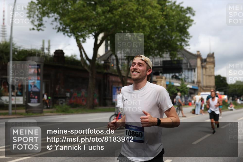 29.06.2025 - hella hamburg halbmarathon Yannick Fuchs http://msf.ph/oto/8183942 29.06.2025 10:43:26 20KM 1094, 1342, 1381, 1452, 1476, 2013, 2504, 2592, 2596, 2706, 2889, 2937, 3060, 4017, 4183, 4185, 4832, 4847, 4890, 5460, 5705, 6158, 7067, 7297, 8112, 8302, 8821, 9038, 9126, 9213, 9463, 9619, 9649, 9695, 9924, 10053, 10184, 10859, 10860, 11340, 11519, 11579, 11679, 11779, 11819, 11977, 12094, 12421, 12533, 12670, 13233, 13269, 13688, 14526, 15422, 15523, 15857, 15894, 16114, 16369, 16592, 16627, 16731, 17173, 17632, 18058, 18842, 18873, 18887 meine-sportfotos.de