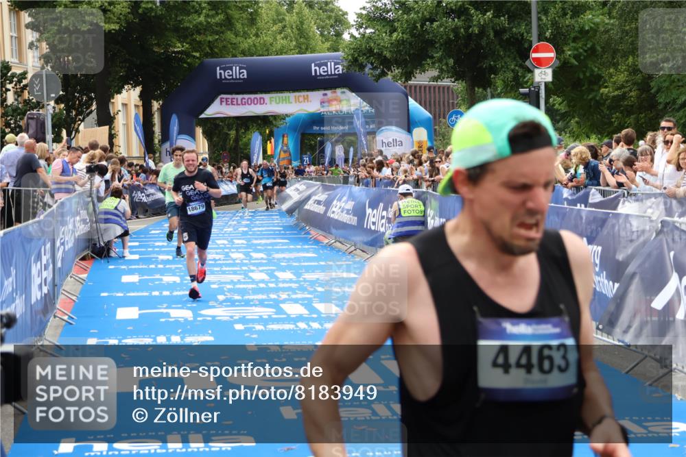 29.06.2025 - hella hamburg halbmarathon Zöllner http://msf.ph/oto/8183949 29.06.2025 10:33:04 Ziel 11169, 18679 meine-sportfotos.de