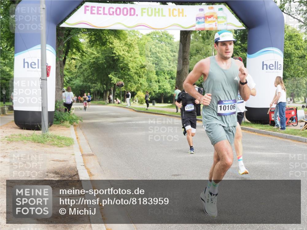 29.06.2025 - hella hamburg halbmarathon MichiJ http://msf.ph/oto/8183959 29.06.2025 10:17:55 Zwischen KM18-KM19 4678, 5367, 8731, 10106, 13383, 16377, 18567, 18832 meine-sportfotos.de