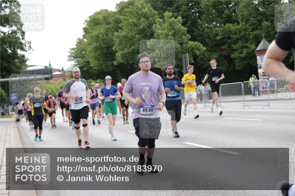 29.06.2025 - hella hamburg halbmarathon Jannik Wohlers http://msf.ph/oto/8183970 29.06.2025 10:23:21 Lombardsbrücke 1304, 1545, 2125, 2489, 4122, 4391, 4646, 4990, 5055, 5160, 5358, 5406, 6747, 8031, 8149, 8181, 8676, 9603, 9715, 10649, 11044, 11300, 11454, 11793, 13149, 14521, 15739, 15853, 16251, 16331, 17199, 17385, 17513, 18091, 18314, 18745, 18865, 18998, 19017 meine-sportfotos.de