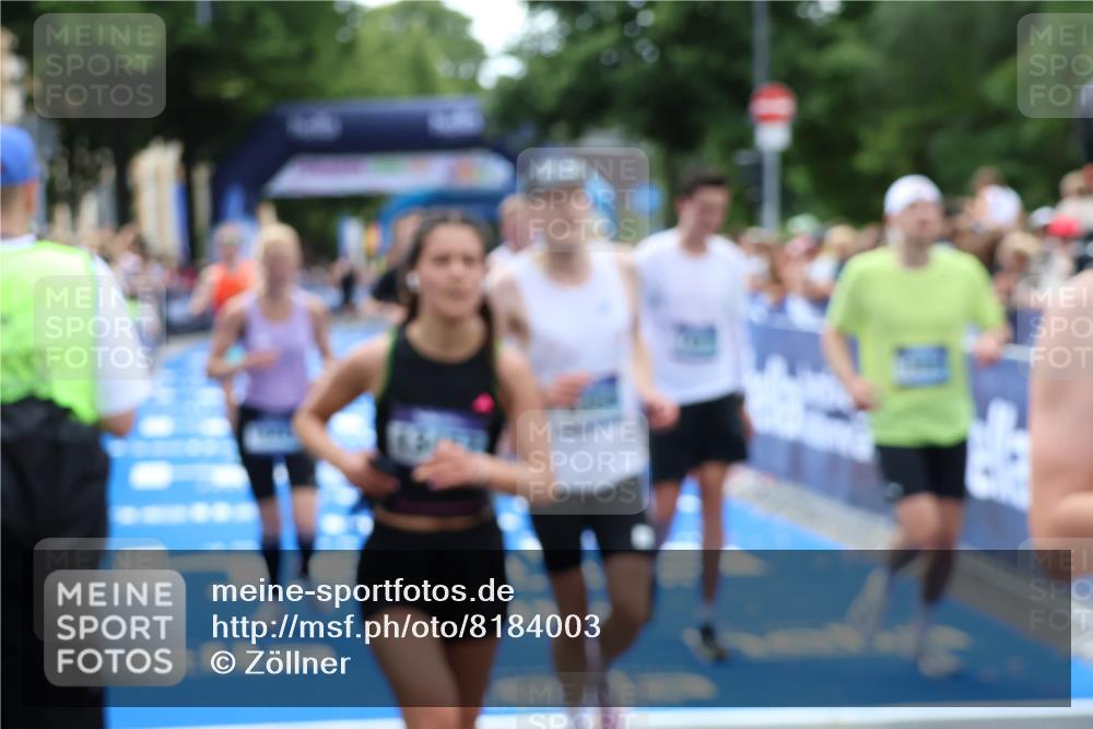 29.06.2025 - hella hamburg halbmarathon Zöllner http://msf.ph/oto/8184003 29.06.2025 10:41:40 Ziel 8358, 9640, 9885, 10894, 13457, 13714, 14275, 16084, 18442, 18491 meine-sportfotos.de
