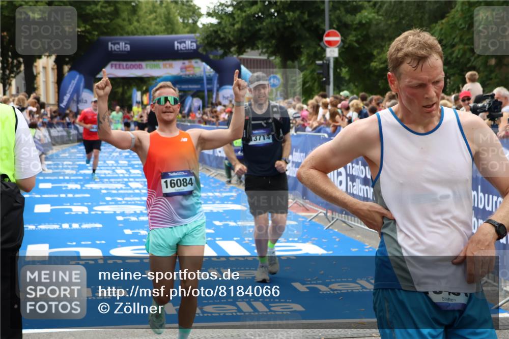 29.06.2025 - hella hamburg halbmarathon Zöllner http://msf.ph/oto/8184066 29.06.2025 10:41:43 Ziel 1512, 9640, 9885, 13714, 15535, 16084 meine-sportfotos.de