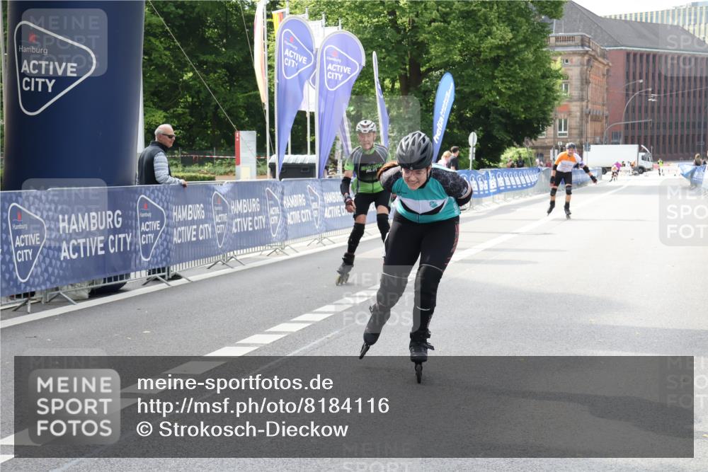 29.06.2025 - hella hamburg halbmarathon Strokosch-Dieckow http://msf.ph/oto/8184116 29.06.2025 09:24:21 Ziel 20003, 20109, 20216, 20391 meine-sportfotos.de