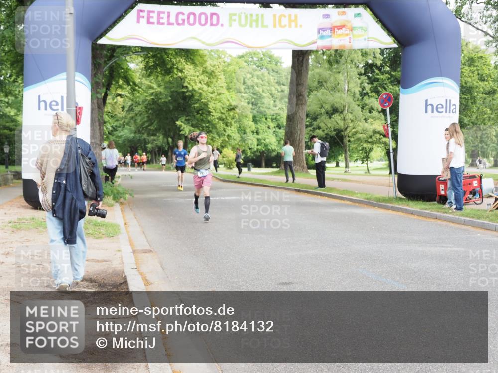 29.06.2025 - hella hamburg halbmarathon MichiJ http://msf.ph/oto/8184132 29.06.2025 10:18:03 Zwischen KM18-KM19 13383 meine-sportfotos.de