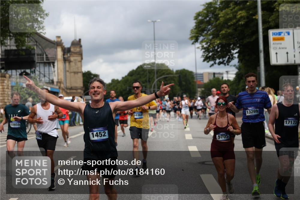 29.06.2025 - hella hamburg halbmarathon Yannick Fuchs http://msf.ph/oto/8184160 29.06.2025 10:43:28 20KM 1094, 1342, 1381, 1452, 1476, 2013, 2504, 2592, 2596, 2706, 2889, 2937, 3060, 4017, 4183, 4185, 4832, 5460, 5705, 6158, 7067, 7297, 8112, 8302, 8821, 9038, 9126, 9213, 9463, 9619, 9649, 9695, 9924, 10053, 10184, 10859, 10860, 11340, 11519, 11579, 11679, 11779, 11819, 11977, 12094, 12421, 12533, 12670, 13233, 13269, 13688, 14526, 15422, 15523, 15857, 15894, 16114, 16369, 16627, 16653, 16731, 16891, 17173, 17632, 17753, 18058, 18842, 18873 meine-sportfotos.de
