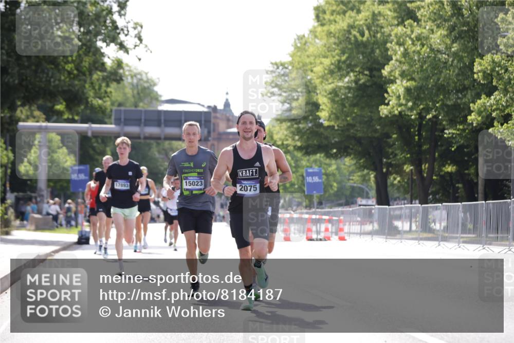 29.06.2025 - hella hamburg halbmarathon Jannik Wohlers http://msf.ph/oto/8184187 29.06.2025 09:43:09 Lombardsbrücke 1271, 2075, 2180, 6090, 7380, 8318, 15023, 17893 meine-sportfotos.de