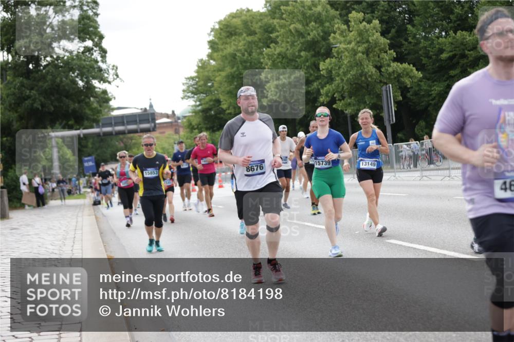 29.06.2025 - hella hamburg halbmarathon Jannik Wohlers http://msf.ph/oto/8184198 29.06.2025 10:23:22 Lombardsbrücke 1304, 1545, 2125, 2489, 4122, 4646, 4990, 5055, 5160, 5358, 5406, 6747, 8031, 8149, 8181, 8676, 9603, 9715, 10649, 11044, 11300, 11454, 11793, 13149, 14521, 15739, 15853, 16251, 16331, 17199, 17385, 17513, 18091, 18314, 18745, 18865, 18998, 19017 meine-sportfotos.de