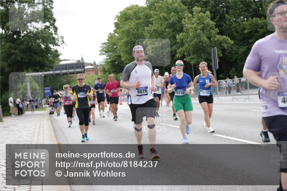 29.06.2025 - hella hamburg halbmarathon Jannik Wohlers http://msf.ph/oto/8184237 29.06.2025 10:23:22 Lombardsbrücke 1304, 1545, 2125, 2489, 4122, 4646, 4990, 5055, 5160, 5358, 5406, 6747, 8031, 8149, 8181, 8676, 9603, 9715, 10649, 11044, 11300, 11454, 11793, 13149, 14521, 15739, 15853, 16251, 16331, 17199, 17385, 17513, 18091, 18314, 18745, 18865, 18998, 19017 meine-sportfotos.de