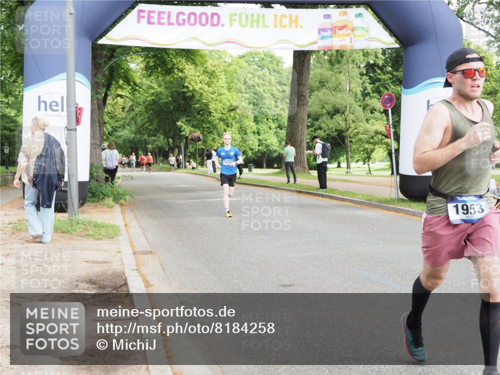 29.06.2025 - hella hamburg halbmarathon MichiJ http://msf.ph/oto/8184258 29.06.2025 10:18:05 Zwischen KM18-KM19 1953 meine-sportfotos.de