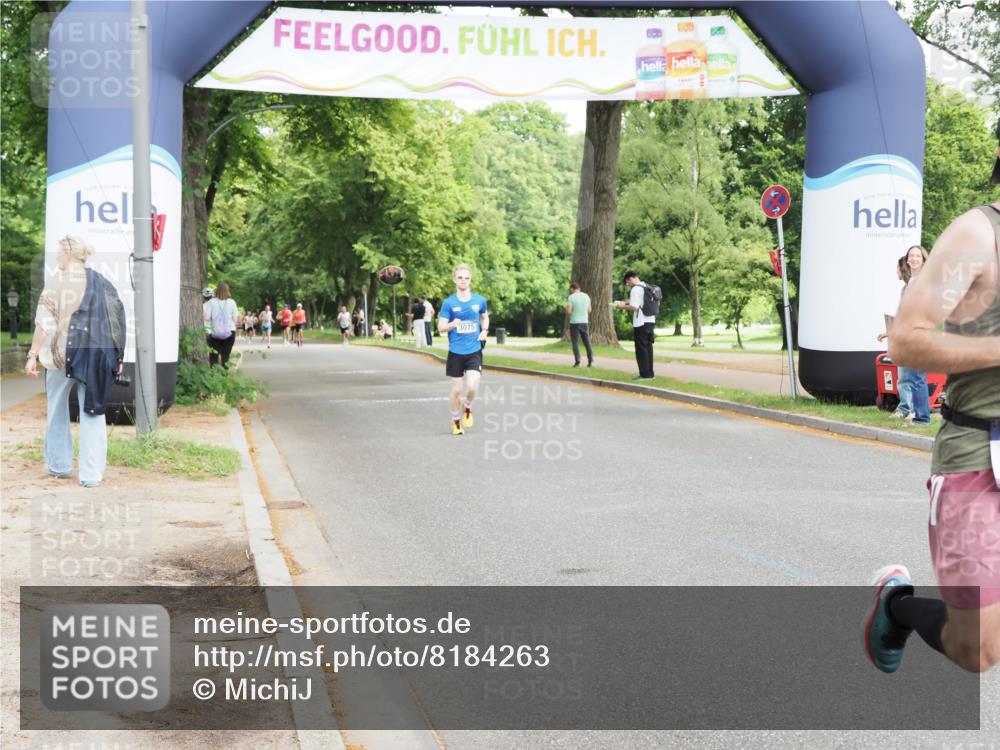 29.06.2025 - hella hamburg halbmarathon MichiJ http://msf.ph/oto/8184263 29.06.2025 10:18:06 Zwischen KM18-KM19 1953, 3075 meine-sportfotos.de