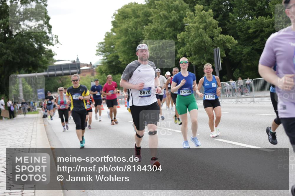 29.06.2025 - hella hamburg halbmarathon Jannik Wohlers http://msf.ph/oto/8184304 29.06.2025 10:23:23 Lombardsbrücke 1304, 1545, 2125, 2489, 4122, 4646, 4990, 5055, 5160, 5358, 6747, 8031, 8149, 8181, 8502, 8676, 9217, 9603, 9715, 10649, 11044, 11300, 11454, 11793, 13149, 14521, 15739, 15853, 16331, 17385, 17513, 18091, 18314, 18745, 18865, 18998, 19017 meine-sportfotos.de