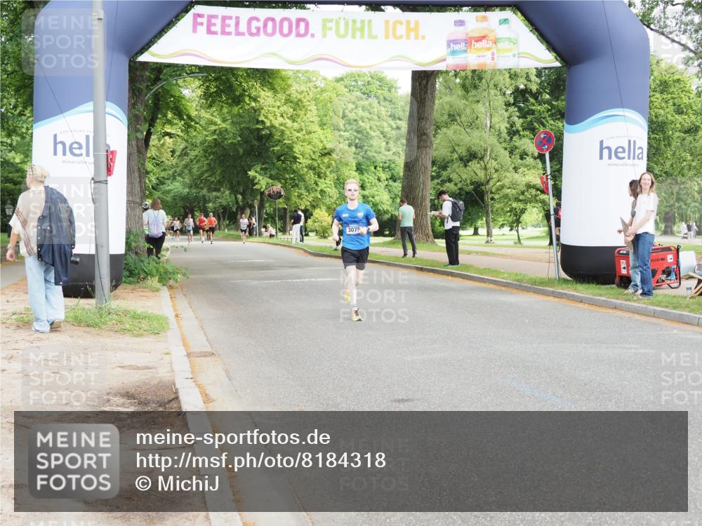 29.06.2025 - hella hamburg halbmarathon MichiJ http://msf.ph/oto/8184318 29.06.2025 10:18:06 Zwischen KM18-KM19 1953, 3075 meine-sportfotos.de