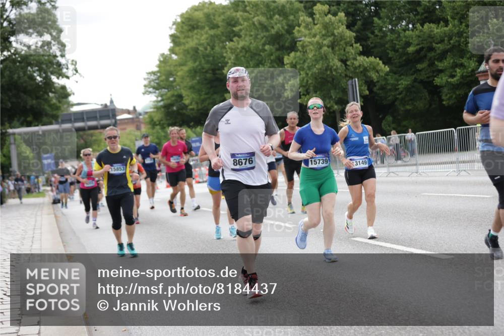 29.06.2025 - hella hamburg halbmarathon Jannik Wohlers http://msf.ph/oto/8184437 29.06.2025 10:23:23 Lombardsbrücke 1304, 1545, 2125, 2489, 4122, 4646, 4990, 5055, 5160, 5358, 6747, 8031, 8149, 8181, 8502, 8676, 9217, 9603, 9715, 10649, 11044, 11300, 11454, 11793, 13149, 14521, 15739, 15853, 16331, 17385, 17513, 18091, 18314, 18745, 18865, 18998, 19017 meine-sportfotos.de