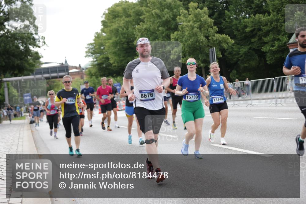 29.06.2025 - hella hamburg halbmarathon Jannik Wohlers http://msf.ph/oto/8184478 29.06.2025 10:23:23 Lombardsbrücke 1304, 1545, 2125, 2489, 4122, 4646, 4990, 5055, 5160, 5358, 6747, 8031, 8149, 8181, 8502, 8676, 9217, 9603, 9715, 10649, 11044, 11300, 11454, 11793, 13149, 14521, 15739, 15853, 16331, 17385, 17513, 18091, 18314, 18745, 18865, 18998, 19017 meine-sportfotos.de