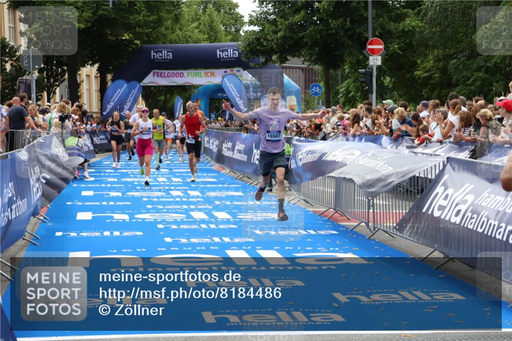 29.06.2025 - hella hamburg halbmarathon Zöllner http://msf.ph/oto/8184486 29.06.2025 10:42:02 Ziel 5690, 6593, 7363, 8694, 11417, 12292, 13196, 15846, 16507, 17864, 17926, 18920, 19046 meine-sportfotos.de