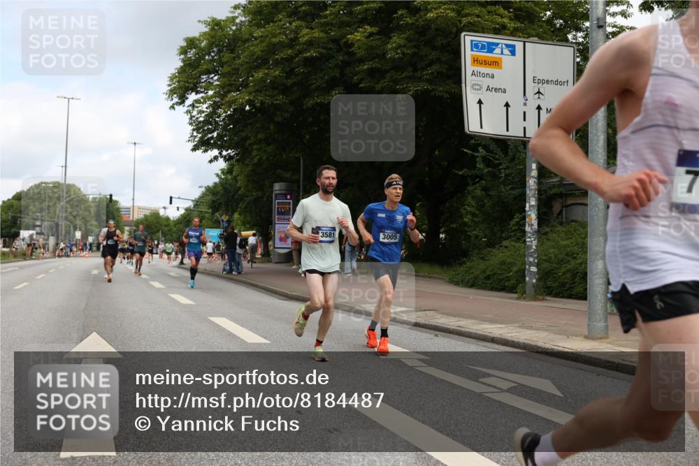 29.06.2025 - hella hamburg halbmarathon Yannick Fuchs http://msf.ph/oto/8184487 29.06.2025 10:29:08 20KM 1002, 1080, 2228, 3005, 5550, 6305, 6878, 7534, 7628, 7884, 7901, 9376, 9519, 11019, 11202, 11230, 11661, 13771, 14448, 15500, 15902, 16417, 17751, 17877, 18026, 18837 meine-sportfotos.de
