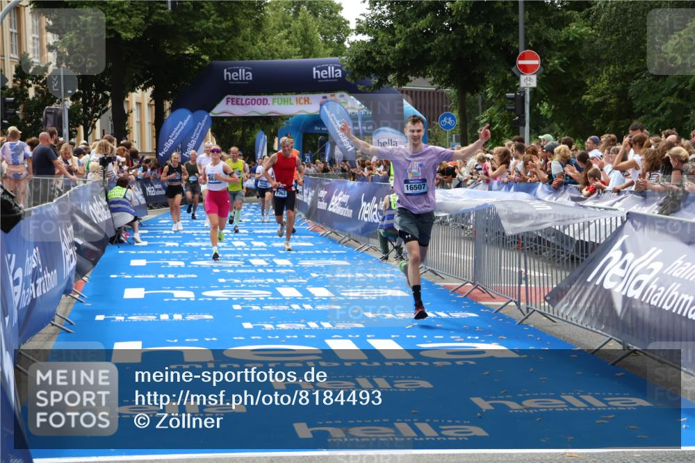 29.06.2025 - hella hamburg halbmarathon Zöllner http://msf.ph/oto/8184493 29.06.2025 10:42:02 Ziel 5690, 6593, 7363, 8694, 11417, 12292, 13196, 15846, 16507, 17864, 17926, 18920, 19046 meine-sportfotos.de