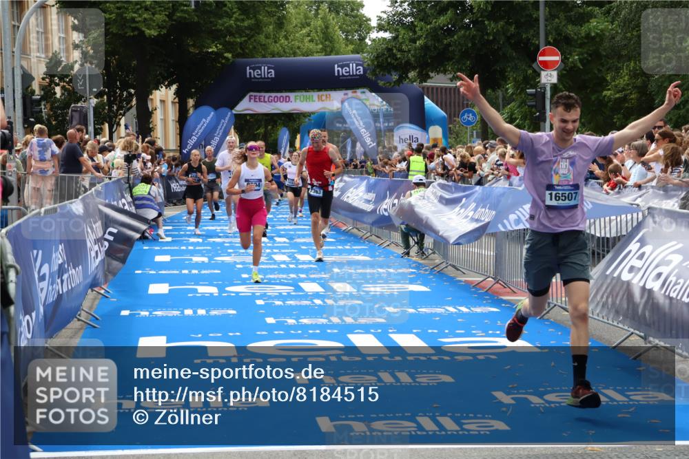 29.06.2025 - hella hamburg halbmarathon Zöllner http://msf.ph/oto/8184515 29.06.2025 10:42:03 Ziel 5690, 6593, 7363, 8694, 11417, 12292, 13196, 15846, 16507, 17864, 17926, 18920, 19046 meine-sportfotos.de