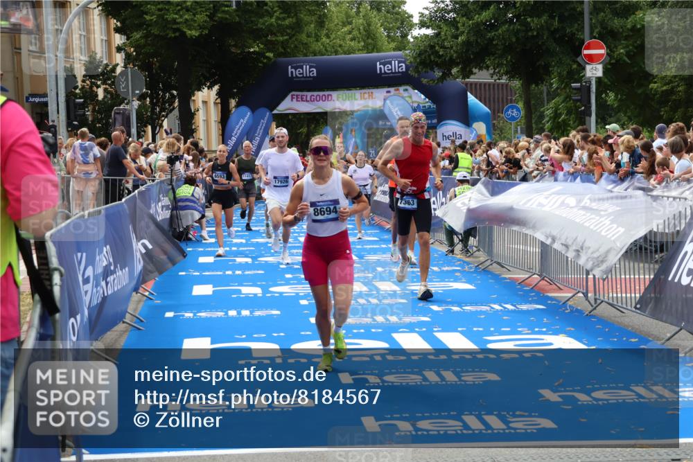 29.06.2025 - hella hamburg halbmarathon Zöllner http://msf.ph/oto/8184567 29.06.2025 10:42:05 Ziel 5690, 6593, 7363, 8694, 10216, 11417, 12292, 13196, 15846, 17864, 17926, 18920, 19046 meine-sportfotos.de