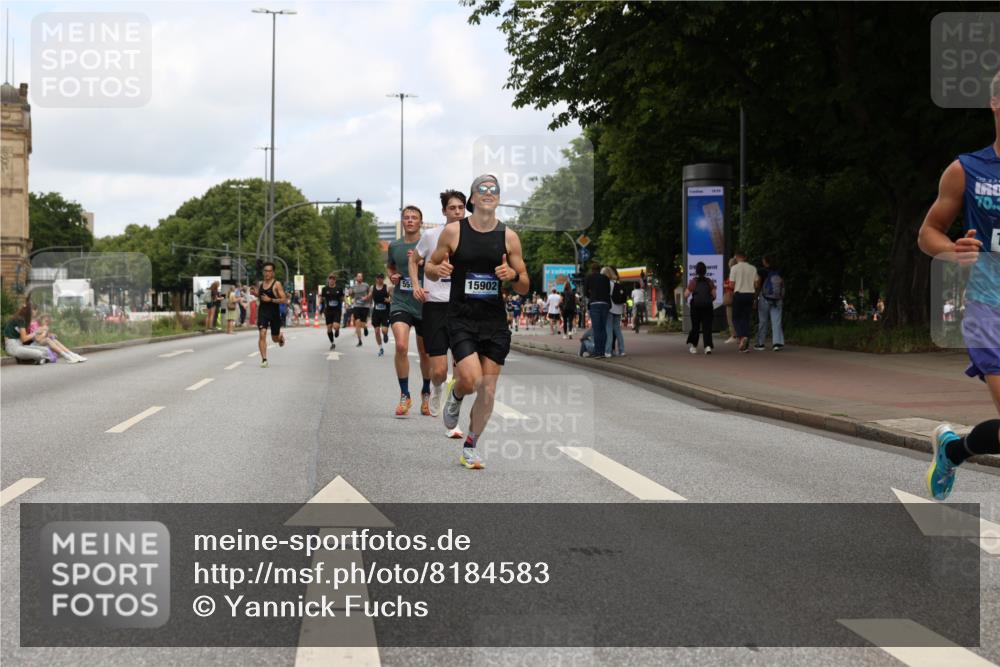 29.06.2025 - hella hamburg halbmarathon Yannick Fuchs http://msf.ph/oto/8184583 29.06.2025 10:29:11 20KM 1002, 1080, 2228, 3005, 5048, 5550, 6878, 7534, 7628, 7884, 7901, 9519, 9686, 11019, 11202, 11230, 11661, 15902, 16417, 17014, 17877, 18026, 18837 meine-sportfotos.de