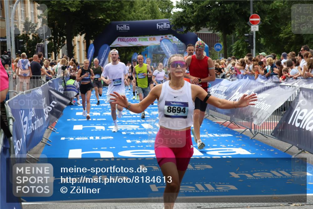 29.06.2025 - hella hamburg halbmarathon Zöllner http://msf.ph/oto/8184613 29.06.2025 10:42:06 Ziel 5690, 6593, 7363, 8694, 10216, 11417, 12098, 12292, 13196, 15846, 16677, 17864, 17926, 18920, 19046 meine-sportfotos.de
