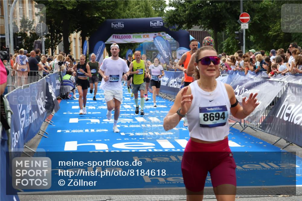29.06.2025 - hella hamburg halbmarathon Zöllner http://msf.ph/oto/8184618 29.06.2025 10:42:06 Ziel 5690, 6593, 7363, 8694, 10216, 11417, 12098, 12292, 13196, 15846, 16677, 17864, 17926, 18920, 19046 meine-sportfotos.de
