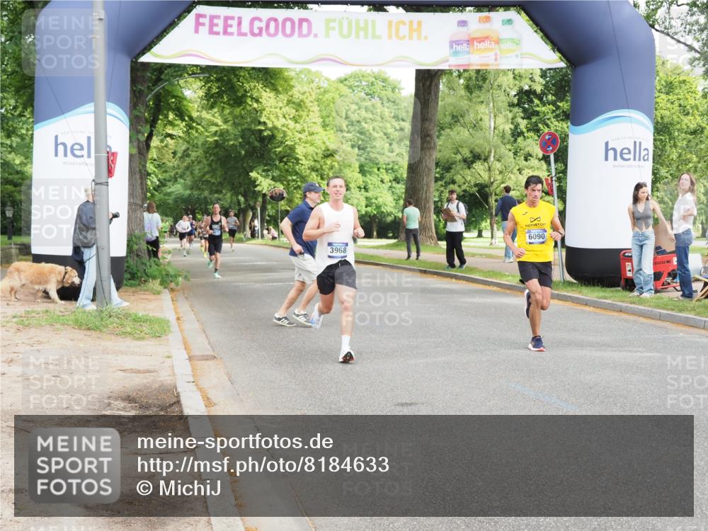29.06.2025 - hella hamburg halbmarathon MichiJ http://msf.ph/oto/8184633 29.06.2025 10:18:23 Zwischen KM18-KM19 3968, 6090, 10222, 10351, 15655, 18763 meine-sportfotos.de