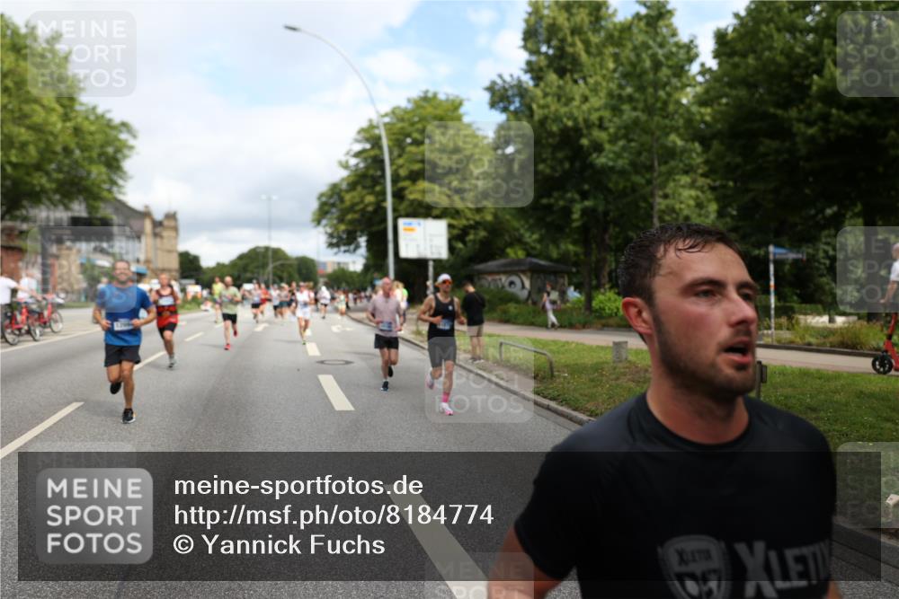 29.06.2025 - hella hamburg halbmarathon Yannick Fuchs http://msf.ph/oto/8184774 29.06.2025 10:43:30 20KM 1094, 1342, 1381, 1452, 1476, 2013, 2504, 2592, 2596, 2706, 2889, 2937, 3060, 4017, 4183, 4185, 4832, 5460, 5705, 6158, 7067, 7297, 7332, 8112, 8302, 8437, 8821, 9038, 9126, 9213, 9463, 9619, 9649, 9695, 9924, 10053, 10184, 10859, 10860, 11340, 11519, 11579, 11679, 11779, 11819, 11977, 12094, 12421, 12533, 12670, 13233, 13269, 13688, 14526, 15422, 15523, 15857, 15894, 16114, 16369, 16627, 16653, 16731, 16891, 17173, 17632, 17753, 18058, 18842, 18873, 19109 meine-sportfotos.de