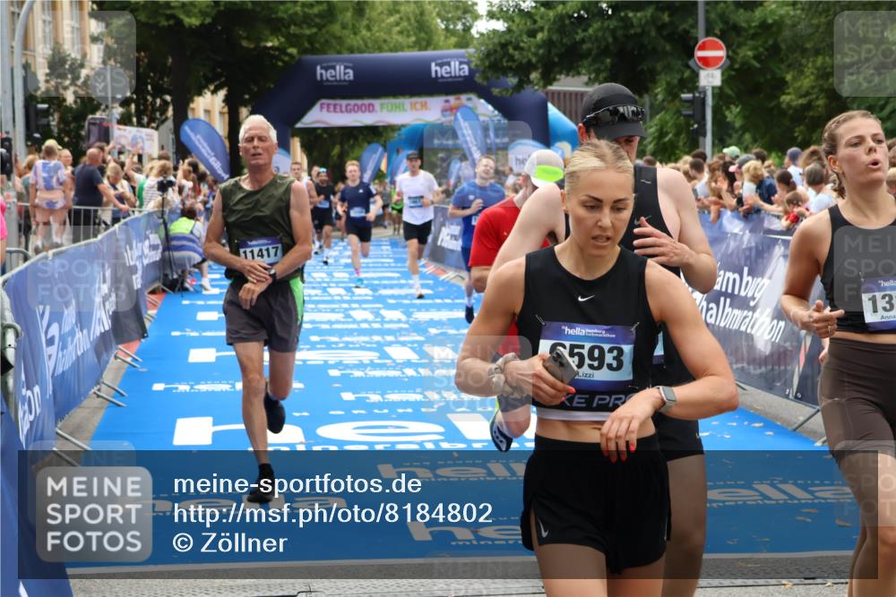 29.06.2025 - hella hamburg halbmarathon Zöllner http://msf.ph/oto/8184802 29.06.2025 10:42:10 Ziel 1441, 5682, 6593, 10216, 11417, 12098, 12292, 13196, 16677, 17363, 17864, 18772, 18920, 19046 meine-sportfotos.de
