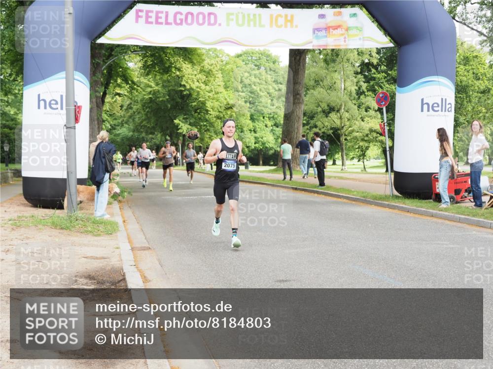 29.06.2025 - hella hamburg halbmarathon MichiJ http://msf.ph/oto/8184803 29.06.2025 10:18:27 Zwischen KM18-KM19 3968, 6090, 10222, 10351, 15655, 18763 meine-sportfotos.de