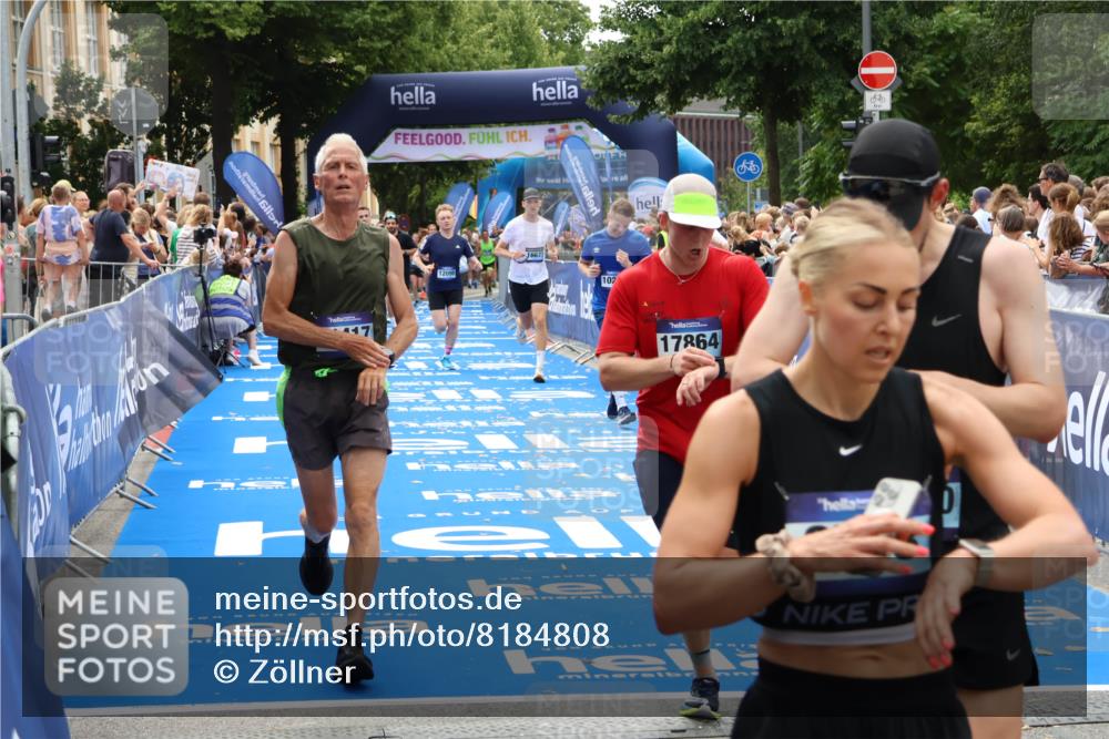 29.06.2025 - hella hamburg halbmarathon Zöllner http://msf.ph/oto/8184808 29.06.2025 10:42:11 Ziel 1441, 5682, 7765, 10216, 11417, 12098, 16677, 17363, 17864, 18772 meine-sportfotos.de