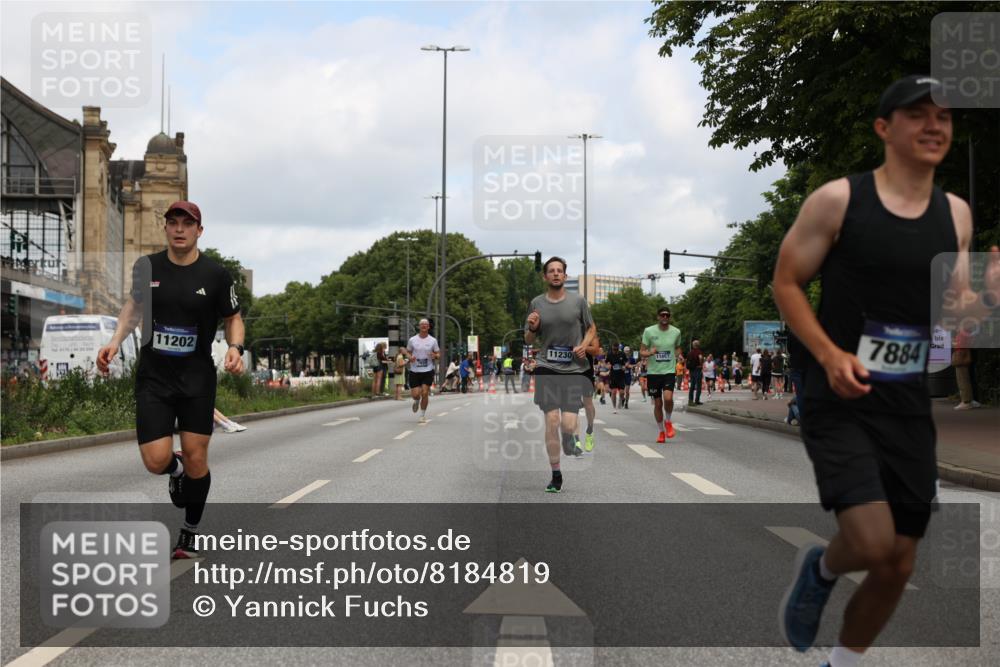 29.06.2025 - hella hamburg halbmarathon Yannick Fuchs http://msf.ph/oto/8184819 29.06.2025 10:29:18 20KM 1002, 1080, 4477, 5048, 5152, 5550, 6169, 6878, 7534, 7628, 7884, 8395, 9519, 9686, 11202, 11230, 11661, 14069, 14388, 15902, 16417, 17014, 18026, 18837 meine-sportfotos.de