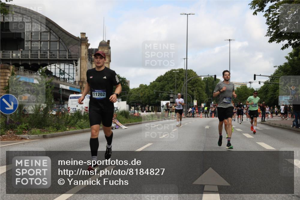 29.06.2025 - hella hamburg halbmarathon Yannick Fuchs http://msf.ph/oto/8184827 29.06.2025 10:29:18 20KM 1002, 1080, 4477, 5048, 5152, 5550, 6169, 6878, 7534, 7628, 7884, 8395, 9519, 9686, 11202, 11230, 11661, 14069, 14388, 15902, 16417, 17014, 18026, 18837 meine-sportfotos.de
