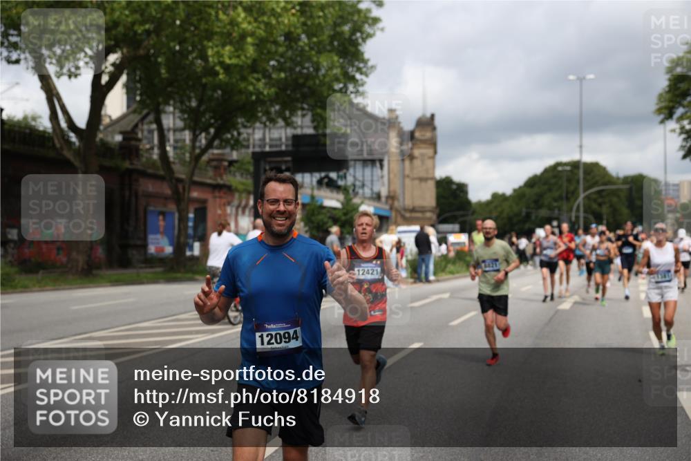 29.06.2025 - hella hamburg halbmarathon Yannick Fuchs http://msf.ph/oto/8184918 29.06.2025 10:43:31 20KM 1094, 1342, 1381, 1452, 1476, 2013, 2504, 2592, 2596, 2706, 2889, 2937, 3060, 4017, 4183, 4185, 4832, 5460, 5705, 6158, 7067, 7297, 7332, 8112, 8302, 8437, 8821, 9038, 9126, 9213, 9463, 9619, 9649, 9695, 9924, 10053, 10184, 10859, 10860, 11340, 11519, 11579, 11679, 11779, 11819, 11977, 12094, 12421, 12533, 12670, 13233, 13269, 13688, 13690, 14526, 15422, 15523, 15857, 16114, 16369, 16627, 16653, 16731, 16891, 17173, 17632, 17753, 18058, 18842, 18873, 18926, 19109 meine-sportfotos.de