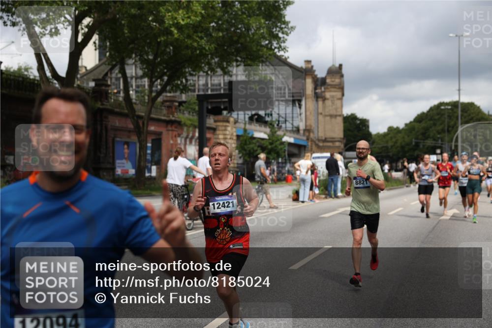 29.06.2025 - hella hamburg halbmarathon Yannick Fuchs http://msf.ph/oto/8185024 29.06.2025 10:43:32 20KM 1094, 1342, 1381, 1452, 1476, 2013, 2504, 2592, 2596, 2706, 2878, 2889, 2937, 3060, 4017, 4183, 4185, 4832, 5460, 5705, 6158, 7067, 7297, 7332, 8112, 8437, 8821, 9038, 9126, 9213, 9463, 9619, 9649, 9695, 9924, 9965, 10184, 10859, 11340, 11519, 11579, 11779, 11819, 11977, 12094, 12421, 12533, 12670, 13233, 13269, 13688, 13690, 14526, 15422, 15523, 15857, 16114, 16369, 16627, 16653, 16731, 16891, 17173, 17632, 17753, 18058, 18842, 18873, 18926, 19109 meine-sportfotos.de