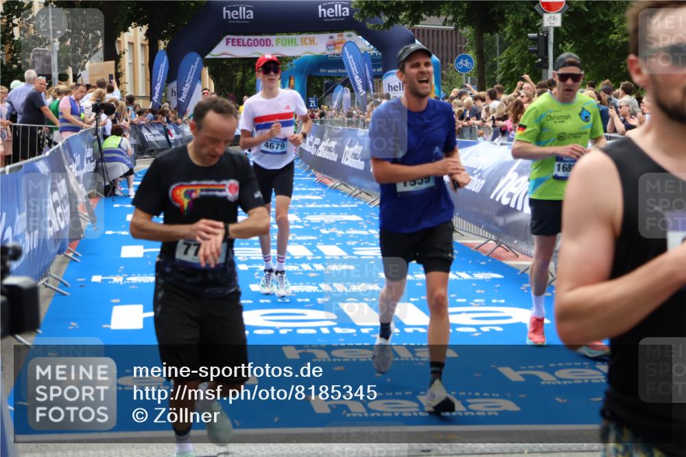 29.06.2025 - hella hamburg halbmarathon Zöllner http://msf.ph/oto/8185345 29.06.2025 10:33:25 Ziel 1959, 4679, 7723, 8956, 16881, 17056, 17489 meine-sportfotos.de