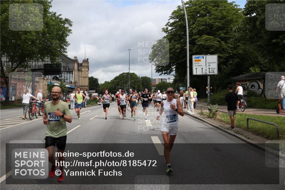 29.06.2025 - hella hamburg halbmarathon Yannick Fuchs http://msf.ph/oto/8185472 29.06.2025 10:43:33 20KM 1094, 1342, 1381, 1476, 2013, 2504, 2516, 2592, 2596, 2706, 2878, 2889, 2937, 3060, 3692, 4017, 4832, 5460, 5705, 6158, 7067, 7297, 7332, 8112, 8437, 8821, 9038, 9126, 9213, 9463, 9619, 9649, 9695, 9924, 9965, 10184, 10859, 11340, 11519, 11579, 11779, 11819, 11977, 12094, 12421, 12533, 12670, 13233, 13269, 13688, 13690, 14526, 15422, 15523, 16114, 16369, 16627, 16653, 16731, 16891, 17173, 17632, 17753, 18058, 18842, 18926, 19109 meine-sportfotos.de