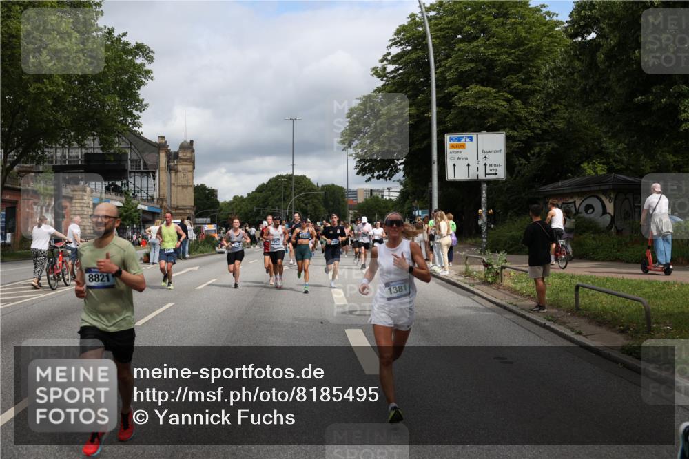 29.06.2025 - hella hamburg halbmarathon Yannick Fuchs http://msf.ph/oto/8185495 29.06.2025 10:43:33 20KM 1094, 1342, 1381, 1476, 2013, 2504, 2516, 2592, 2596, 2706, 2878, 2889, 2937, 3060, 3692, 4017, 4832, 5460, 5705, 6158, 7067, 7297, 7332, 8112, 8437, 8821, 9038, 9126, 9213, 9463, 9619, 9649, 9695, 9924, 9965, 10184, 10859, 11340, 11519, 11579, 11779, 11819, 11977, 12094, 12421, 12533, 12670, 13233, 13269, 13688, 13690, 14526, 15422, 15523, 16114, 16369, 16627, 16653, 16731, 16891, 17173, 17632, 17753, 18058, 18842, 18926, 19109 meine-sportfotos.de