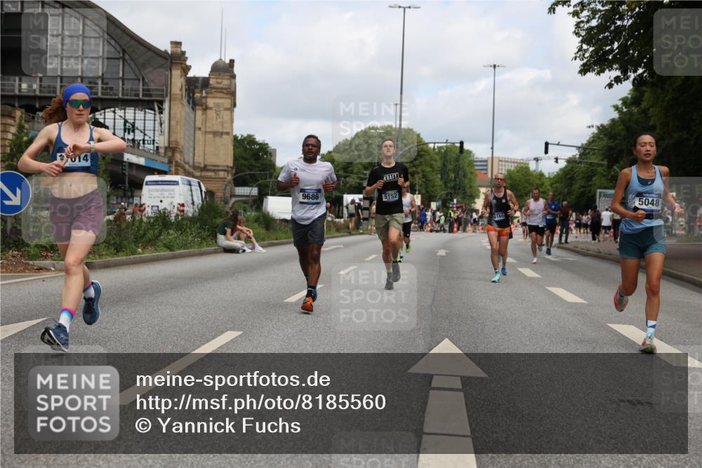 29.06.2025 - hella hamburg halbmarathon Yannick Fuchs http://msf.ph/oto/8185560 29.06.2025 10:29:30 20KM 1002, 1217, 4477, 5048, 5152, 6169, 6878, 7628, 7972, 8395, 8864, 9686, 11661, 12369, 14069, 14388, 14603, 15991, 16140, 16712, 17014, 18419, 18837, 19022 meine-sportfotos.de