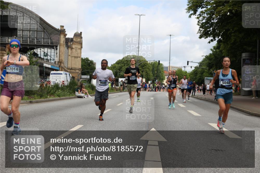 29.06.2025 - hella hamburg halbmarathon Yannick Fuchs http://msf.ph/oto/8185572 29.06.2025 10:29:30 20KM 1002, 1217, 4477, 5048, 5152, 6169, 6878, 7628, 7972, 8395, 8864, 9686, 11661, 12369, 14069, 14388, 14603, 15991, 16140, 16712, 17014, 18419, 18837, 19022 meine-sportfotos.de