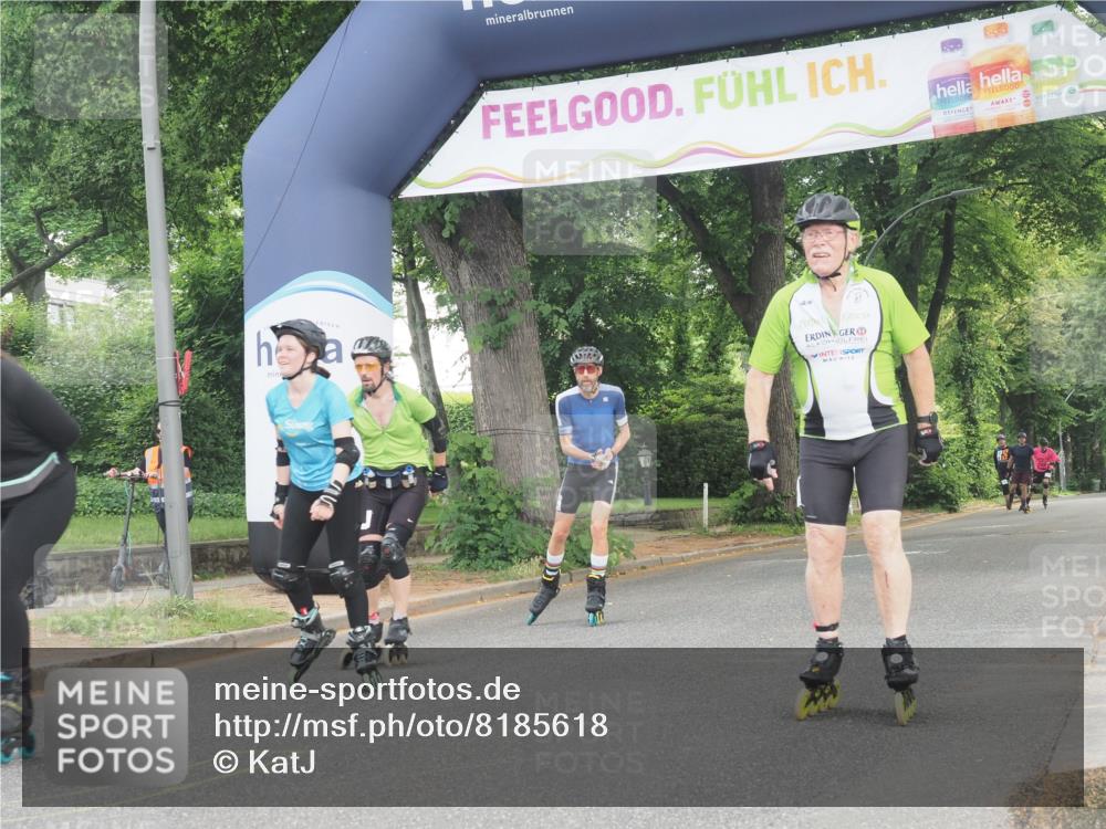 29.06.2025 - hella hamburg halbmarathon KatJ http://msf.ph/oto/8185618 29.06.2025 09:24:39 Zwischen KM18-KM19  meine-sportfotos.de