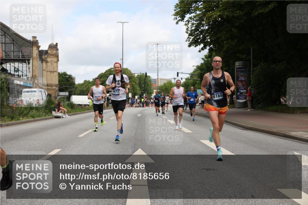 29.06.2025 - hella hamburg halbmarathon Yannick Fuchs http://msf.ph/oto/8185656 29.06.2025 10:29:33 20KM 1002, 1217, 1562, 4477, 5048, 5152, 6169, 6878, 7628, 7972, 8395, 8864, 9686, 11661, 12204, 12369, 14069, 14388, 14603, 15991, 16140, 16712, 16963, 17014, 18419, 19022 meine-sportfotos.de