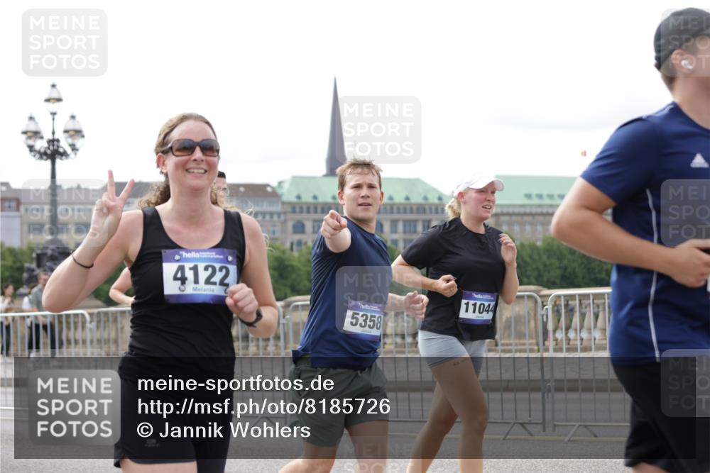 29.06.2025 - hella hamburg halbmarathon Jannik Wohlers http://msf.ph/oto/8185726 29.06.2025 10:23:32 Lombardsbrücke 1444, 1545, 2489, 3013, 4122, 4597, 4990, 5039, 5055, 5258, 5260, 5358, 5661, 5954, 7013, 7426, 8141, 8149, 8502, 8676, 8717, 9217, 9603, 11044, 11347, 11415, 11454, 13149, 14521, 15352, 15739, 15853, 17385, 17513, 17595, 18091, 18210, 18314, 18745, 18998, 19017 meine-sportfotos.de
