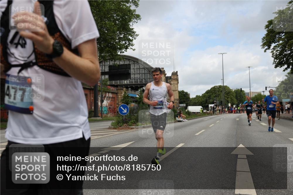29.06.2025 - hella hamburg halbmarathon Yannick Fuchs http://msf.ph/oto/8185750 29.06.2025 10:29:35 20KM 1002, 1217, 1562, 4477, 5048, 5152, 6169, 6878, 7628, 7972, 8395, 8864, 9686, 12204, 12369, 14069, 14388, 14603, 14952, 15991, 16140, 16712, 16963, 17014, 18419, 19022 meine-sportfotos.de