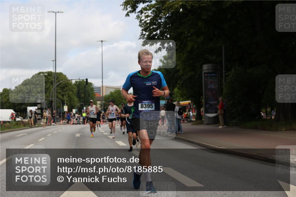 29.06.2025 - hella hamburg halbmarathon Yannick Fuchs http://msf.ph/oto/8185885 29.06.2025 10:29:38 20KM 1002, 1217, 1562, 4477, 5048, 5152, 6169, 6878, 7972, 8395, 8864, 8901, 9686, 12204, 12369, 14069, 14388, 14603, 14952, 15391, 15991, 16140, 16712, 16963, 17014, 17643, 18419, 19022 meine-sportfotos.de